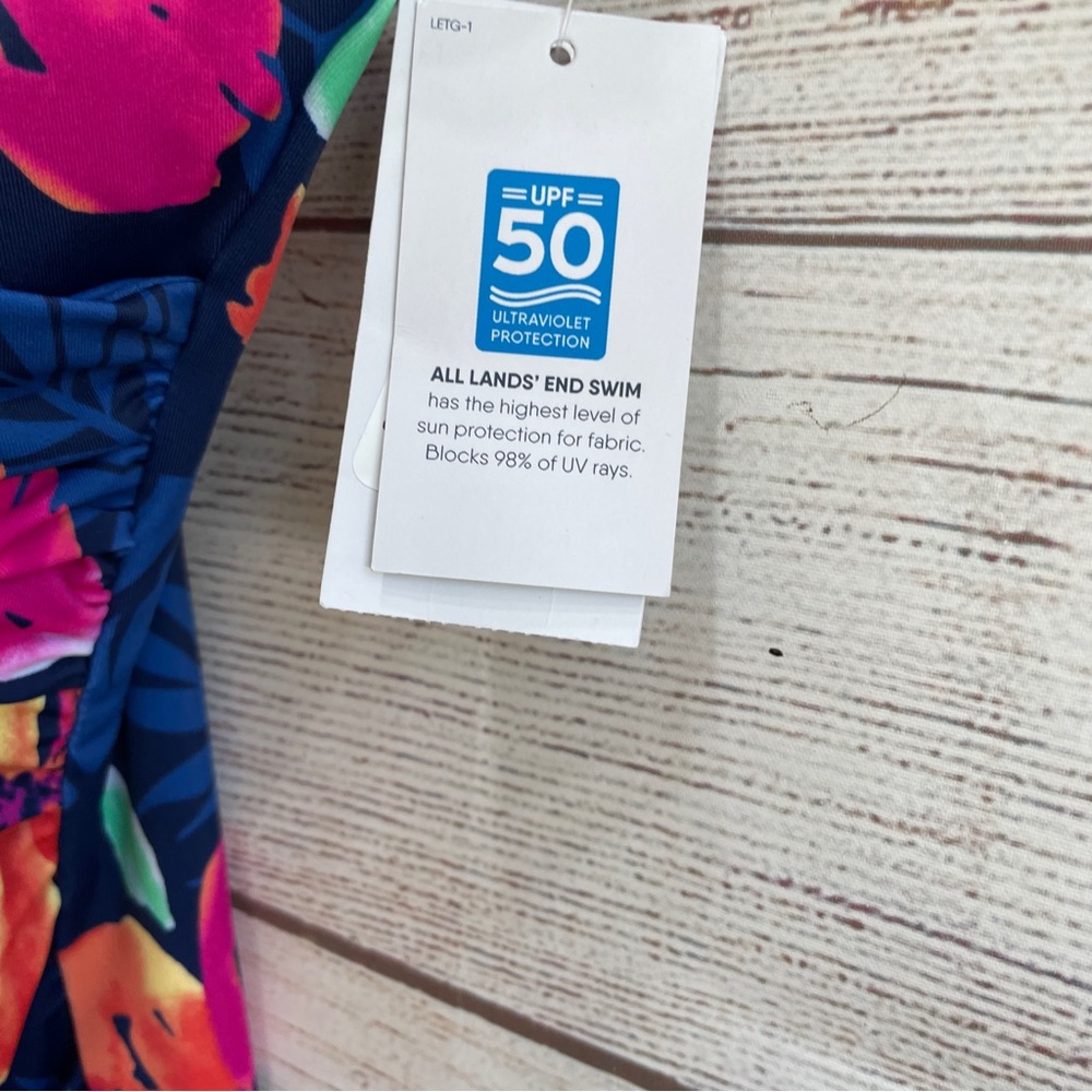 NEW WITH TAGS LANDS END FLORAL TWIST FRONT‎ TANKINI TOP - Picture 7 of 9